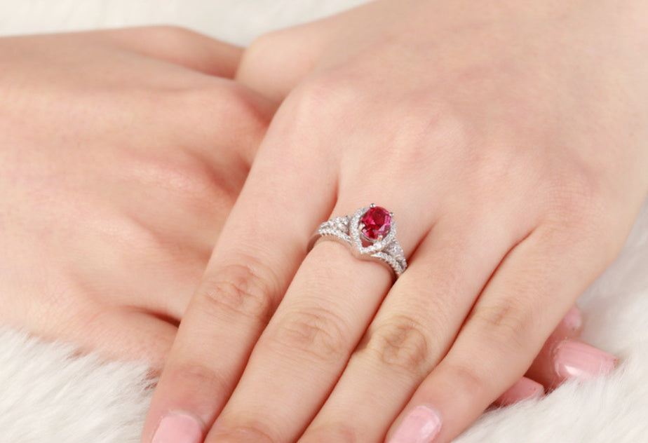 Red corundum artificial diamond ring