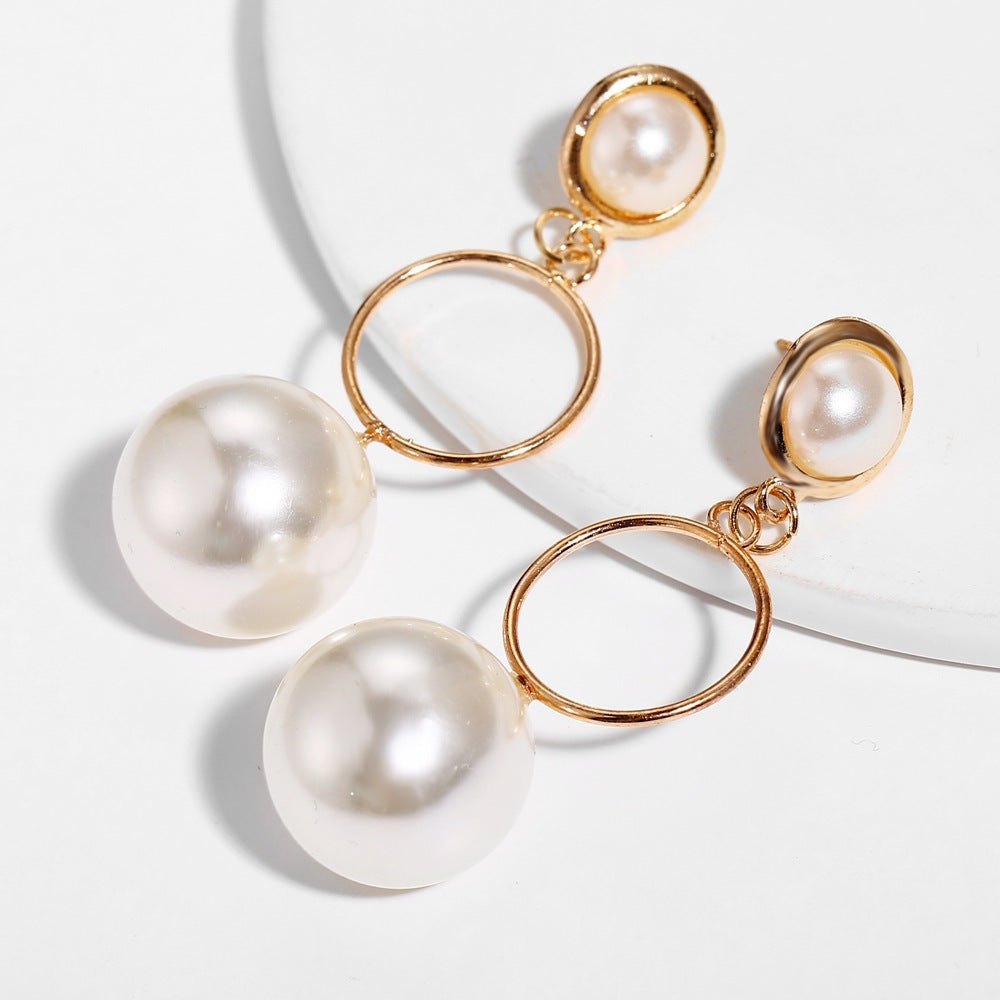 Circle Artificial Pearl Pendant Creative Temperament Retro Earrings