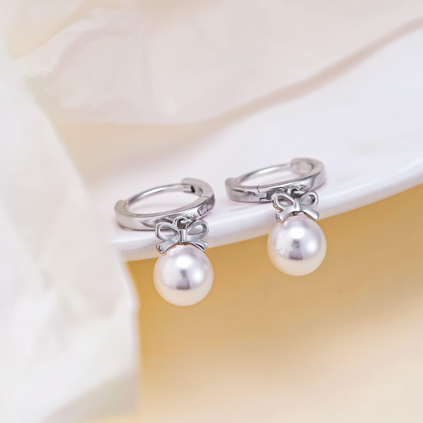 Exquisite Bow Artificial Pearl Earrings