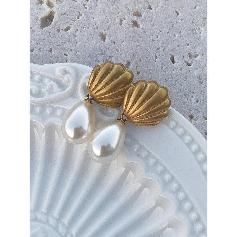 Artificial Pearl Niche Temperament Earrings Women's 18K Gold